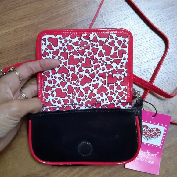 Brighton "Fill your heart" media case - Picture 3 of 6